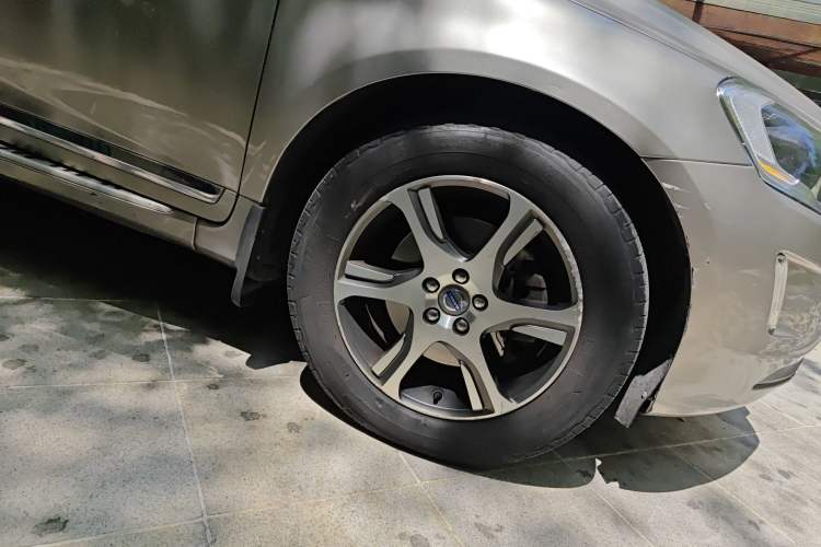 Used Volvo XC60 2015 T5 AWD Zhiyuan Edition
