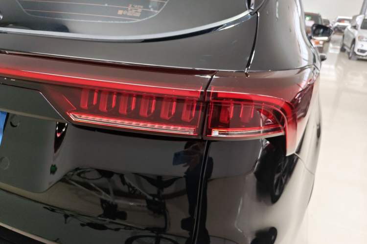 Used JETOUR X70 PLUS 2025 Model 1.5T CVT Enjoyment Edition 7-Seater Right Rear Taillight