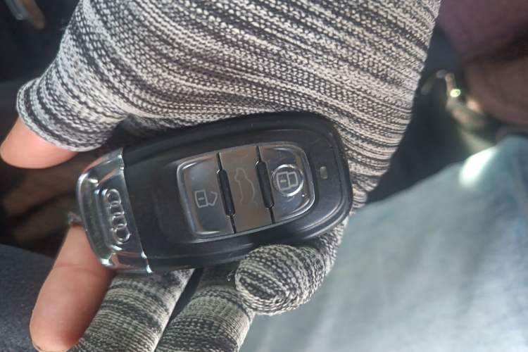 Used Audi A5 2012 2.0TFSI Sportback quattro Vehicle Key