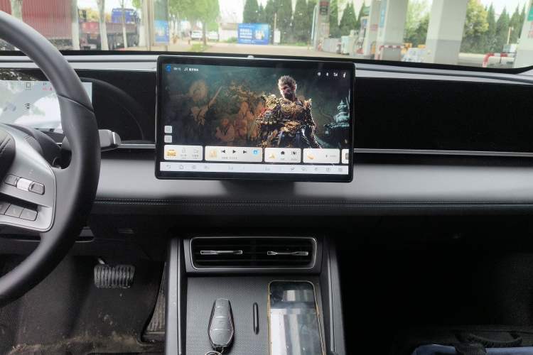 Used BYD Qin L 2026 DM-i 128KM Leading Edition Audio And AC Panel