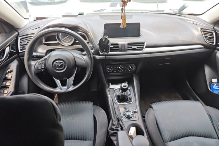 Used Mazda 3 Axela 2014 Sedan 1.5L Manual Comfort Model