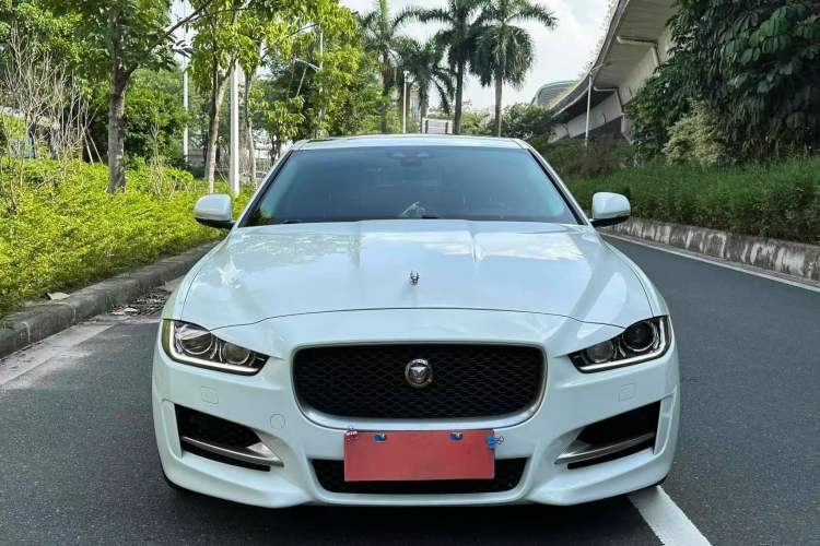 Used Jaguar XE 2017 2.0T 200 PS R-Sport