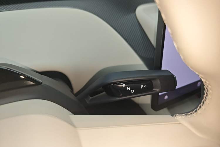 Used Xiaomi Auto YU7 2025 Ultra-Long Range High-Performance All-Wheel-Drive Max Edition
