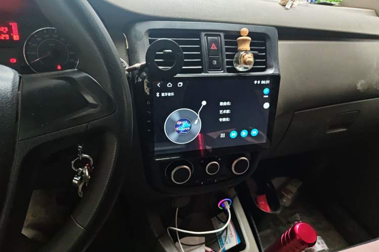 Used Wuling Rongguang V 2016 1.5L Practical Version Audio And AC Panel