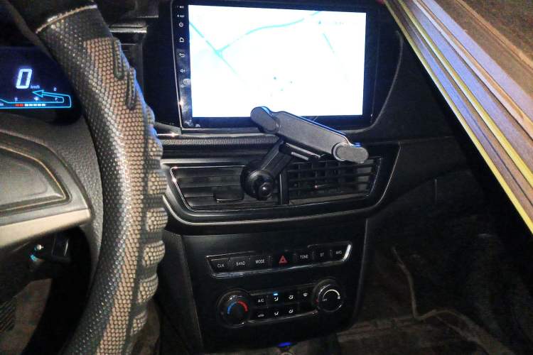 Used CHANGAN KAICHENG Oushang A600 2017 1.5L Manual Standard Edition
