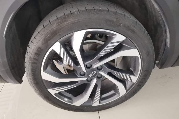 Used Geely Auto Monjaro L 2024 2.0TD High-Power Automatic Two-Wheel Drive Skyline Edition