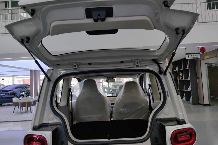 Used Wuling Hongguang MINIEV 2024 3rd Generation 215km Youth Edition
