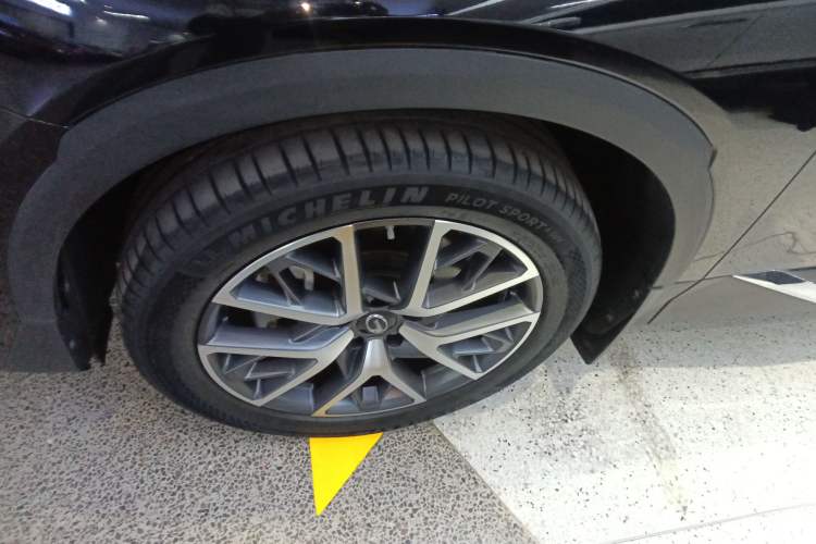 Used GAC Trumpchi GS8 2022 Linghang Series 2.0 TGDI Two-Wheel-Drive Luxury Smart Connectivity Version (7 Seats)