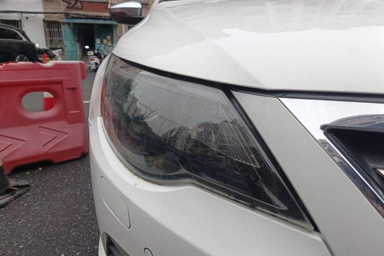 Used Volkswagen FAW-Volkswagen CC 2010 2.0 TSI Luxury Model Right Front Headlight