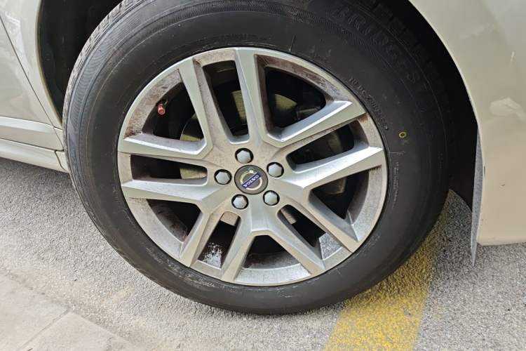 Used Volvo XC60 2017 T5 Smart Upgrade Edition
