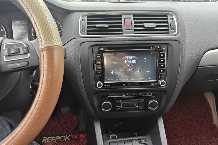 Used Volkswagen Sagitar 2012 1.4TSI Manual Luxury Model