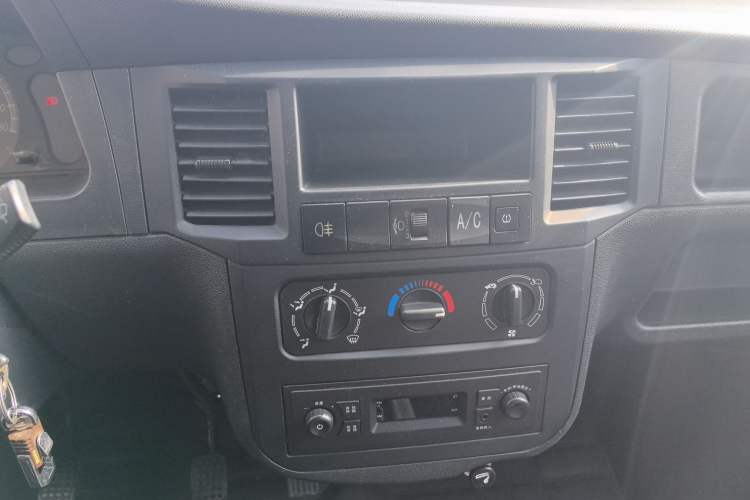 Used Wuling Zhiguang 2020 1.2L Practical Model China VI LSI