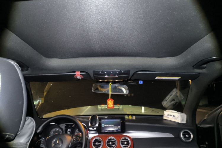 Used Mercedes-Benz GLC 2018 Facelift GLC 260 4MATIC Luxury Edition
