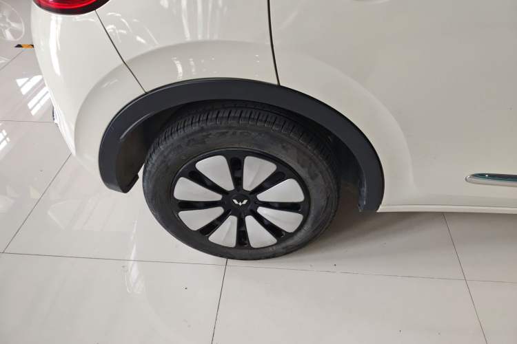 Used Wuling Bingo 2023 410 km Lingxi Deluxe Edition