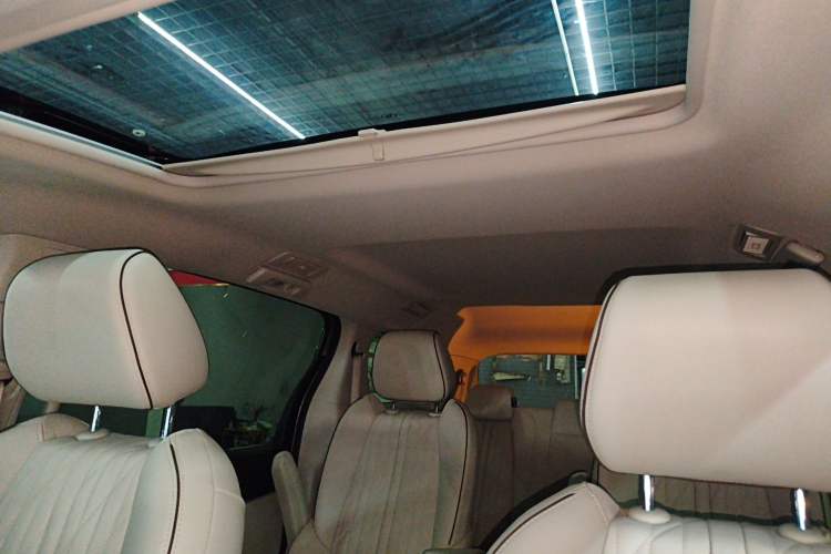 Used Buick GL8 2023 Land Executive Class 652T Luxury Model