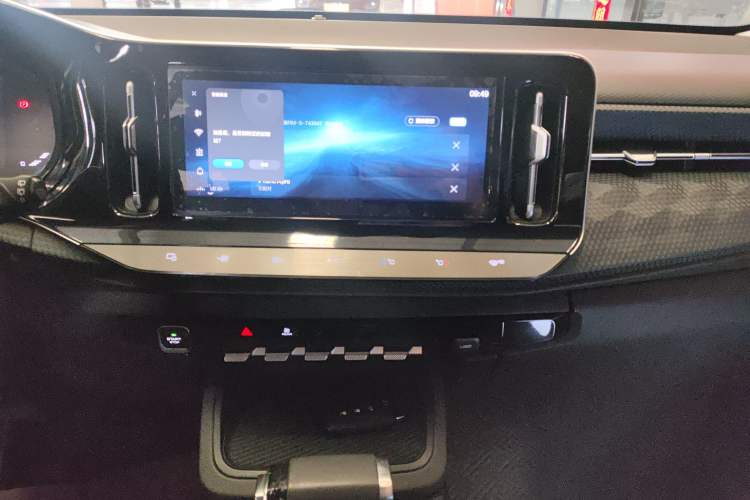 Used Baojun RM-5 2019 1.5T CVT Elite Version with 24-Hour Online Service 6 Seats
