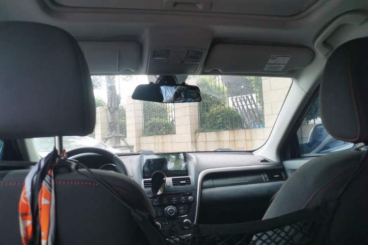 Used Bestune X80 2016 2.0L automatic Comfort trim level