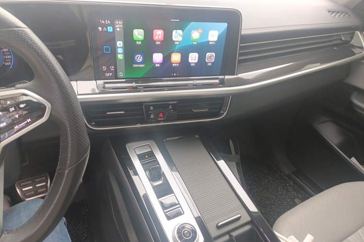 Used Volkswagen Tavendor 2023 380TSI Four-Wheel Drive R-Line Cruise Edition Audio And AC Panel