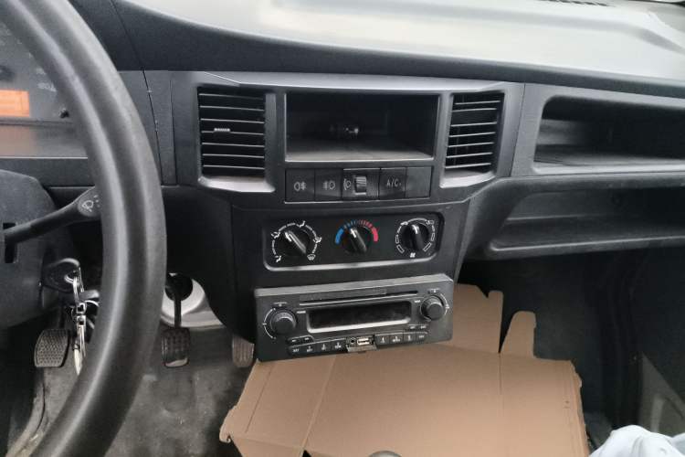 Used Wuling Zhiguang 2013 1.0L Base Version