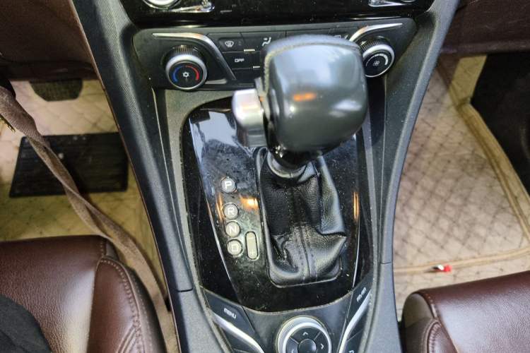 Used Haima V70 2016 1.5T Automatic "Comfort & Enjoyment" 6-Seater

