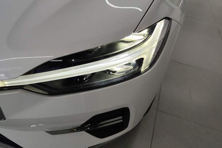 Used Volvo XC60 2023 B5 4x4 Smart Luxury Edition