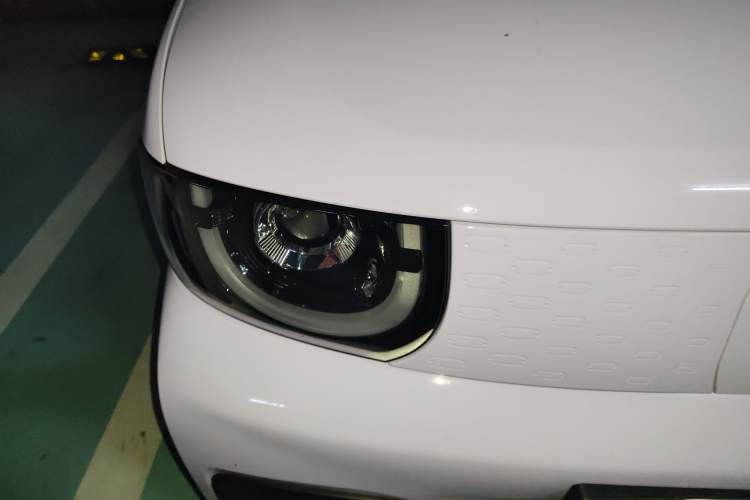 Used Chery New Energy QQ Ice Cream 2022 170km Sundae Phosphate Lithium-Ion Right Front Headlight