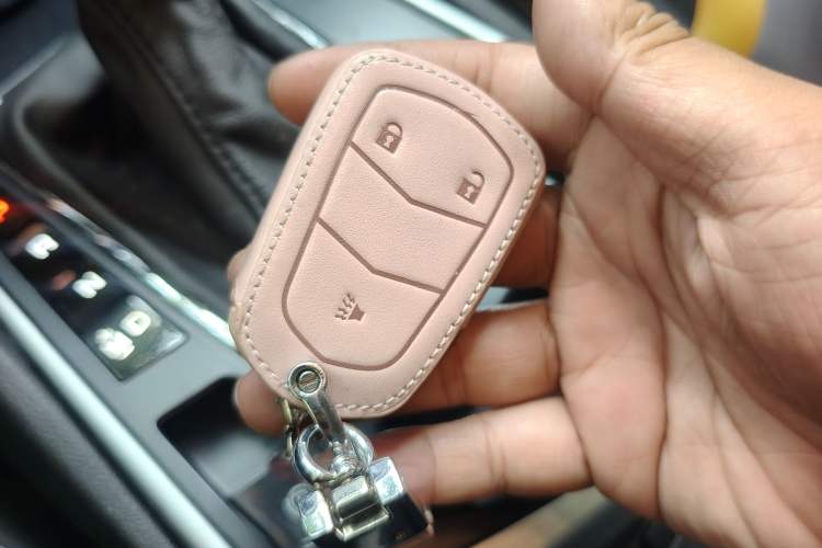 Used Cadillac SRX 2015 3.0L Comfort Version Vehicle Key