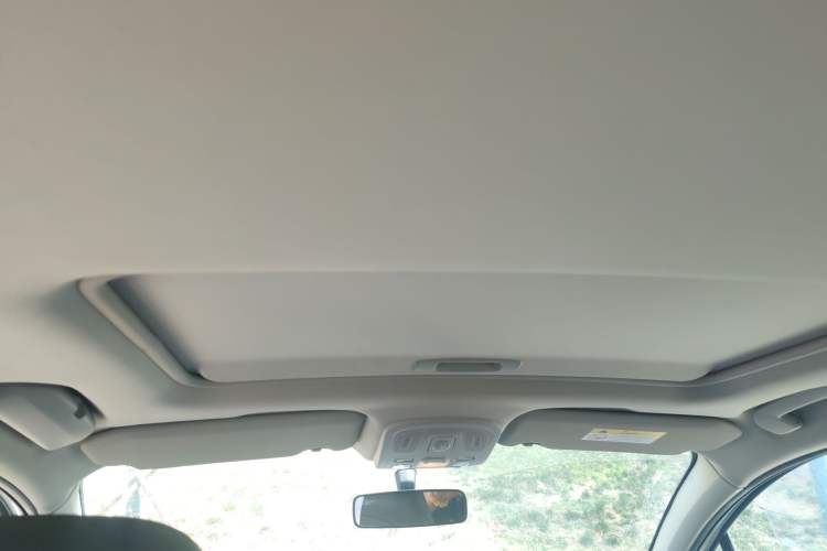 Used Citroen C4L 2014 1.6THP Intelligent Drive Automatic Dynamic Model Headliner