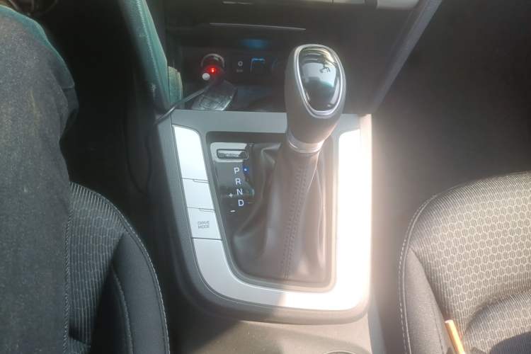 Used Hyundai Elantra (6th Generation / Lingdong) 2016 1.6L Automatic ZhiXuan – Elite Version
