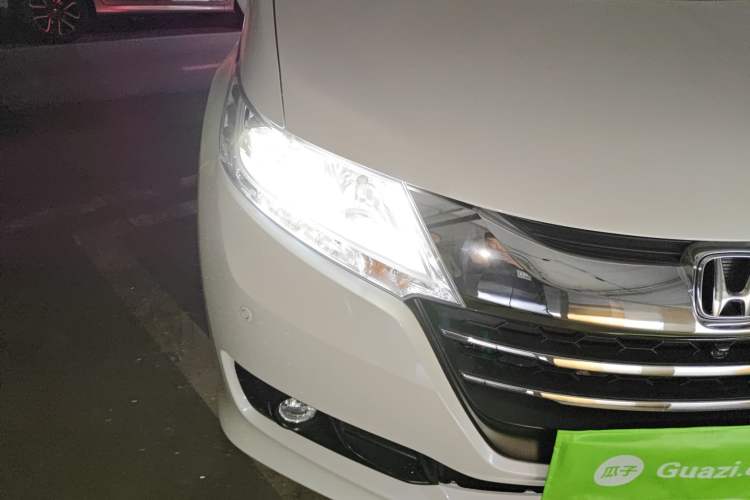 Used Honda Odyssey 2015 Revised Version 2.4L Supreme Edition