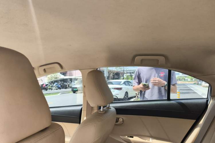 Used Toyota Vios 2014 1.5L Automatic ZhiZhen Edition Headliner