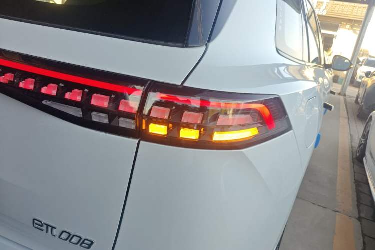 Used Dongfeng eπ eπ008 2025 210Max Range-Extended Version 5 Seats