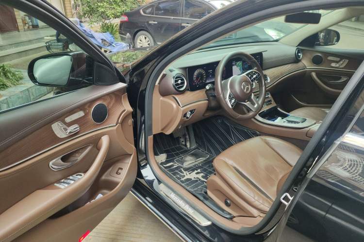 Used Mercedes-Benz E-Class 2019 Facelifted E 300 L Stylish Version Driver Seat