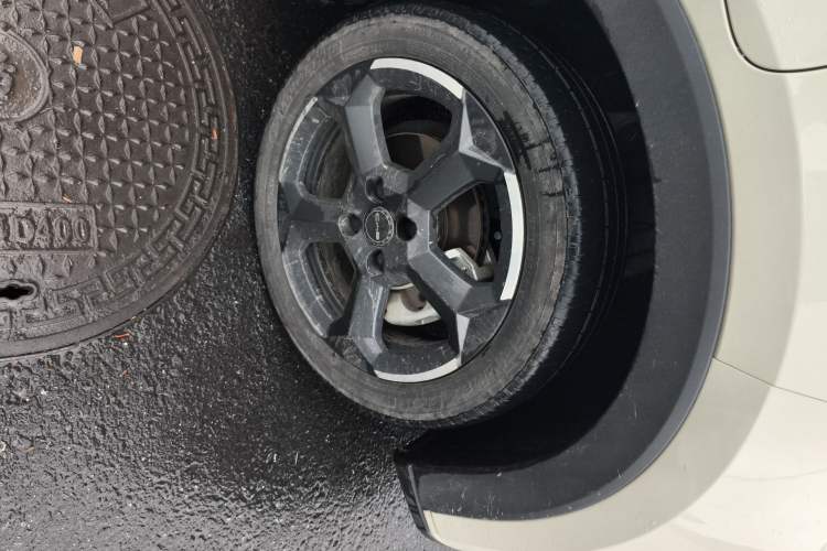 Used BYD Seagull 2023 Free Edition Right Front Wheel Hub