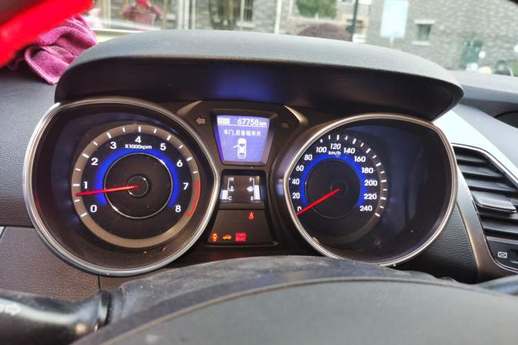 Used Hyundai Elantra (5th Generation / Langdong) 2012 1.6L Manual Leading Model Instrument Cluster