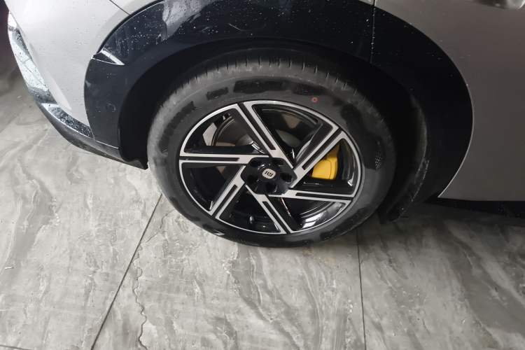Used Xiaomi Auto YU7 2025 Ultra-Long Range Rear-Wheel Drive Version