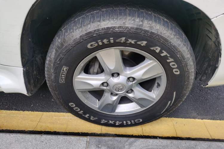 Used Toyota Land Cruiser 2010 4.7L Automatic VX
