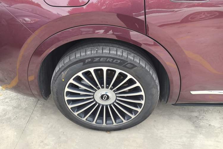 Used Hima AITO M8 2025 Extended-Range Ultra Version 53.4 kWh 5-Seater Edition
