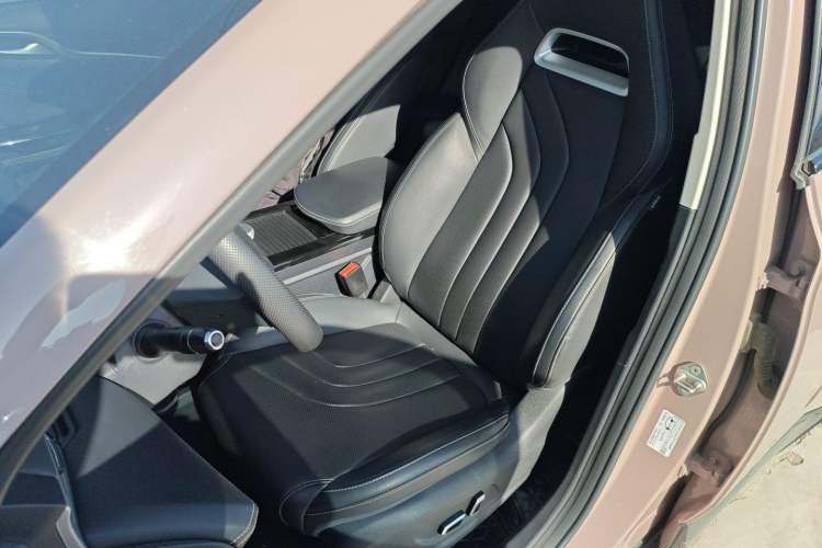 Used NETA U 2022 Zhi400 Pro Lithium Iron Phosphate
