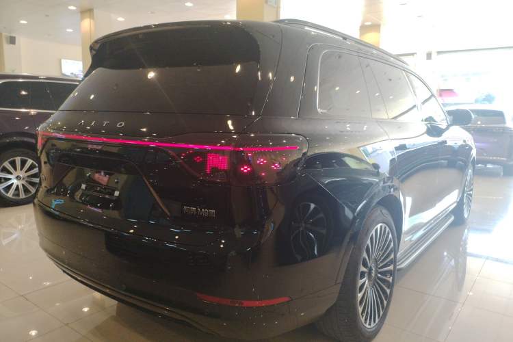 Used Hima AITO M9 2024 All-Electric Ultra Version 100 kWh 5-Seater Model
