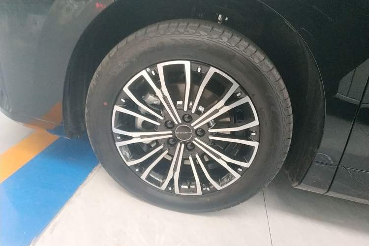 Used FORTHING Xinghai V9 2026 Model, More Enjoyment Series, 200km Comfort Edition