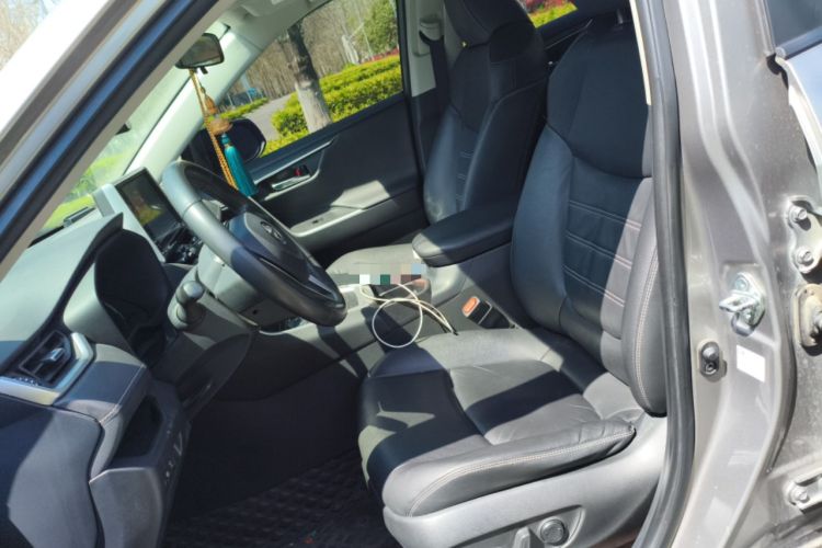 Used Toyota RAV4 2021 2.0L CVT Two-Wheel Drive Fashion PLUS Edition