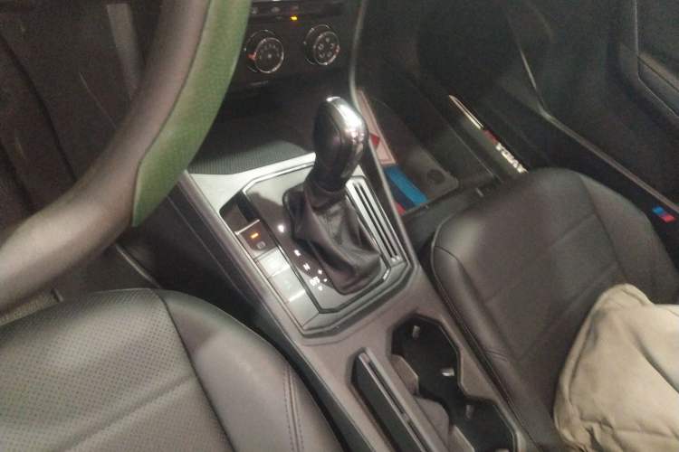 Used Volkswagen Lavida 2019 1.5L Automatic Comfort Edition China VI Standard Gear Lever