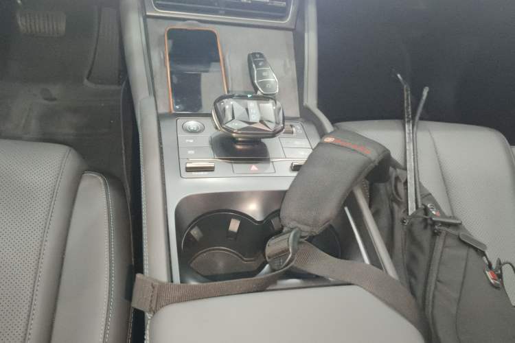 Used BYD Qin L 2025 DM-i Smart Drive 120KM Superior Model
