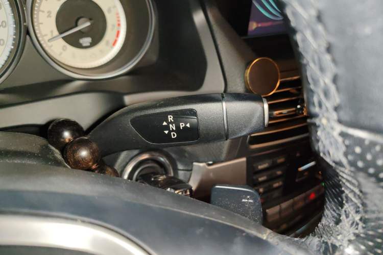 Used Mercedes-Benz E-Class 2014 E 200 Coupe Gear Lever