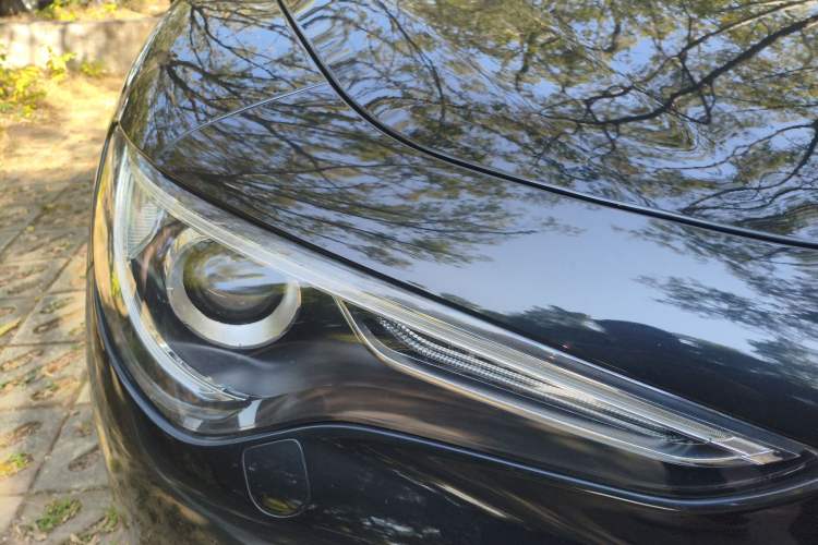 Used Alfa Romeo Stelvio 2017 2.0T 200HP Luxury Edition
