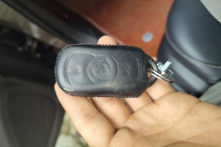 Used Buick Envision 2015 20T Two-Wheel-Drive Leading Model
