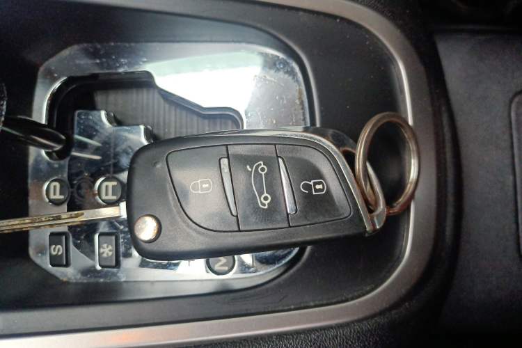 Used Peugeot 301 2016 1.6L Automatic Comfort Edition
