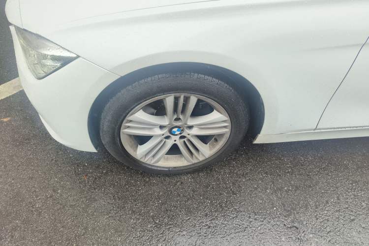 Used BMW 3 Series 2016 320i Fashion Model Exterior 4