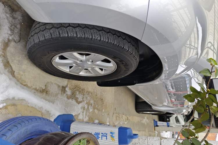 Used Isuzu JLM 2022 2.8T Classic Diesel Two-Wheel Drive Comfort Version with Standard Wheelbase – JE493ZLQ6E